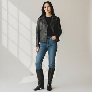 Vintage Wilsons Womens Black Button Front Short Leather Jacket Sz L Y2K Classic